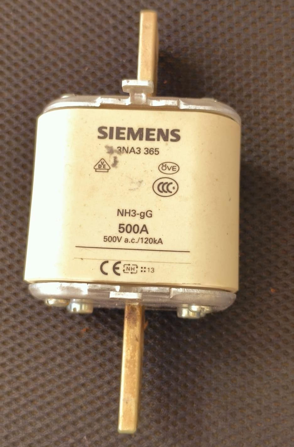SIEMENS 500V 3 NA 3 365